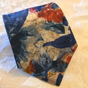 Vintage Van Heusen Necktie